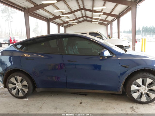 5YJYGDEE0LF013735 Tesla Model Y Long Range Dual Motor All-wheel Drive