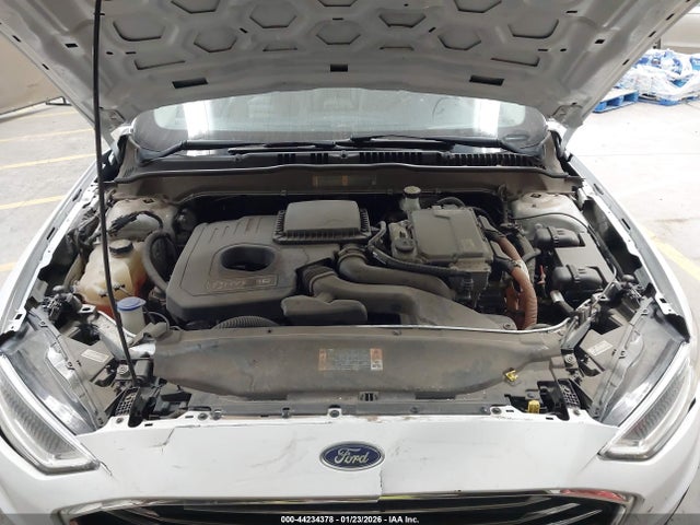 3FA6P0MU9KR116812 Ford Fusion Hybrid Sel