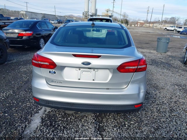 1FADP3E24HL317238 Ford FOCUS S
