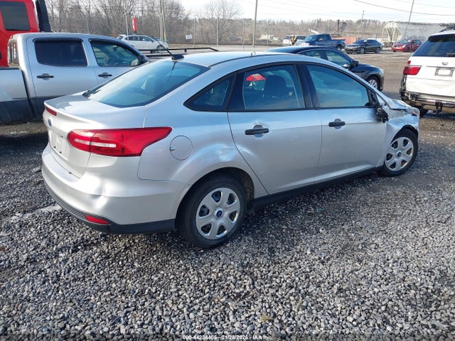 1FADP3E24HL317238 Ford FOCUS S