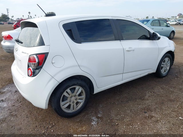 1G1JC6SH6G4155035 Chevrolet Sonic Lt Auto