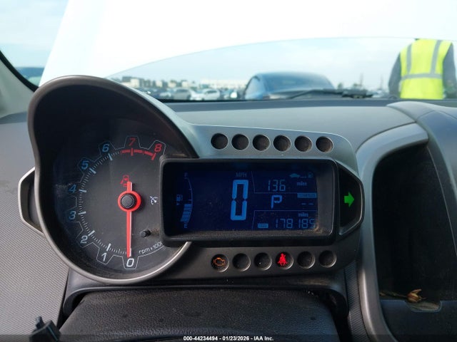 1G1JC6SH6G4155035 Chevrolet Sonic Lt Auto