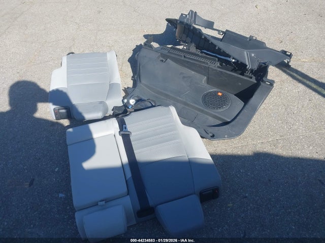 44234583 :رقم المزاد ، JTMD6RFV2ND058165 vin ، 2022 Toyota Rav4 Hybrid Limited مزاد بيع