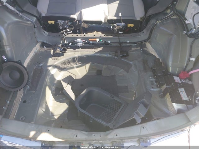 44234583 :رقم المزاد ، JTMD6RFV2ND058165 vin ، 2022 Toyota Rav4 Hybrid Limited مزاد بيع