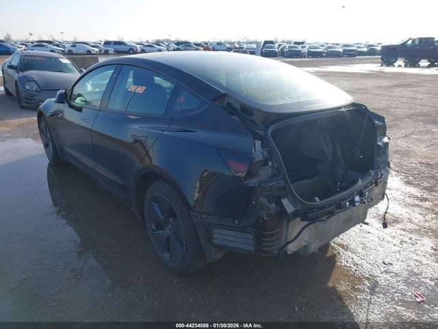 2023 TESLA MODEL 3 5YJ3E1EA7PF425202 Photo 2