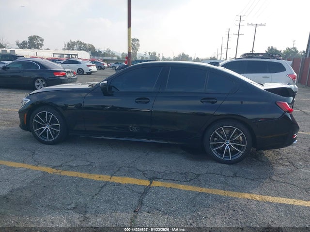 3MW5R1J00N8C44127 BMW 330I