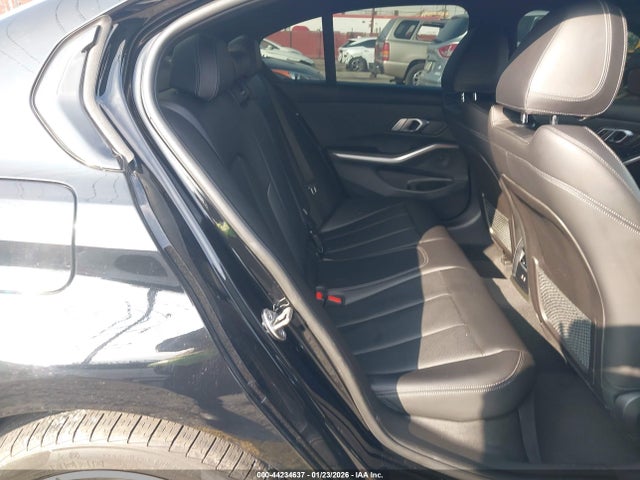 2022 BMW 330I 3MW5R1J00N8C44127 Photo 7