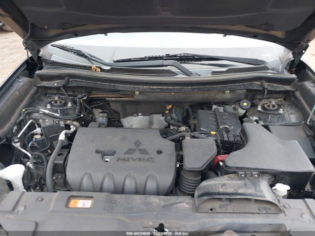 2019 MITSUBISHI OUTLANDER JA4AD2A32KZ009031 Photo 9