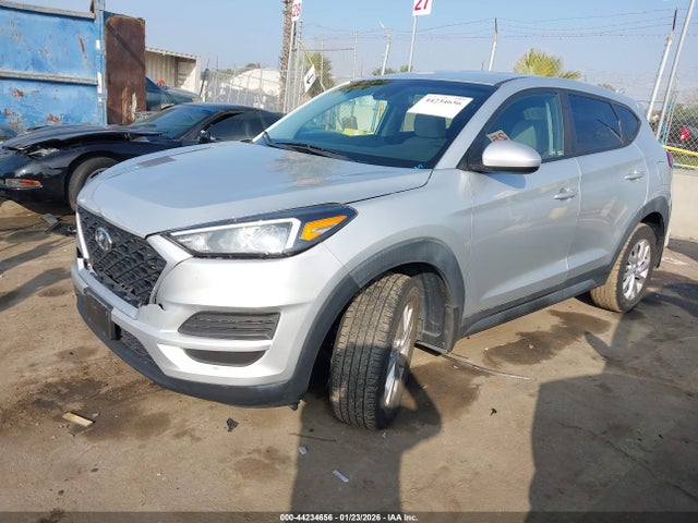 Hyundai TUCSON SE 2019 KM8J23A41KU841303 Image 2