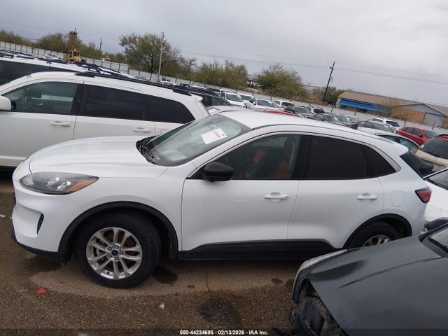 1FMCU0BZ5NUA64396 Ford Escape Se Hybrid