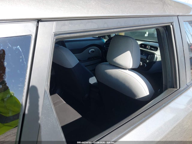 KNDJN2A27H7484933 KIA Soul