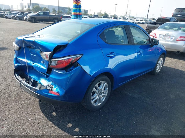 3MYDLBYV4HY194040 Toyota YARIS IA