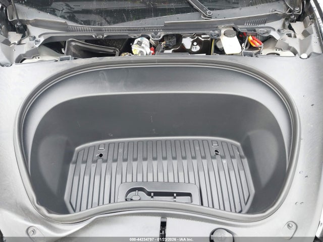 2025 TESLA MODEL 3 5YJ3E1EA0SF072519 Photo 9