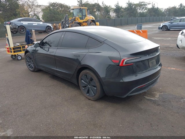 2025 TESLA MODEL 3 5YJ3E1EA0SF072519 Photo 2