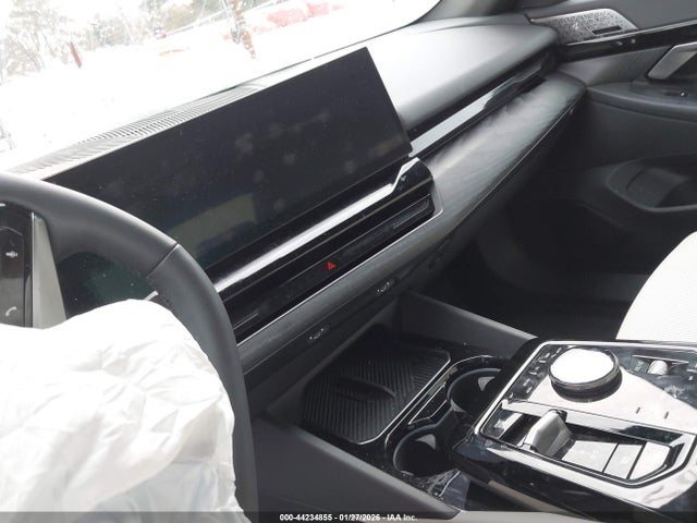 WBA43FJ00RCP84537 BMW 530I