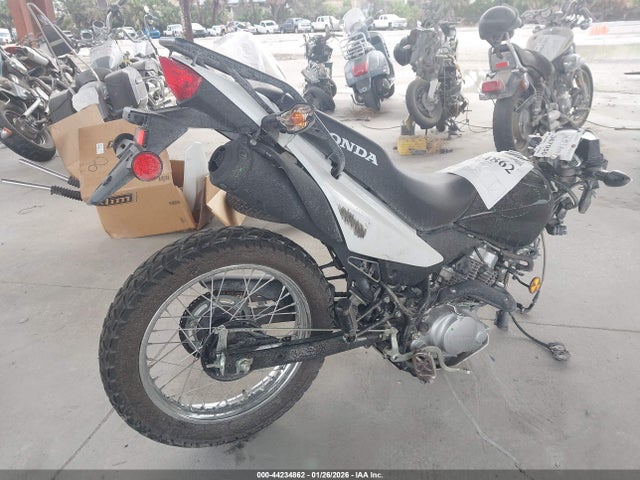 3H1KD1312SD200820 Honda Xr150l E