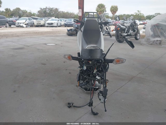 3H1KD1312SD200820 Honda Xr150l E