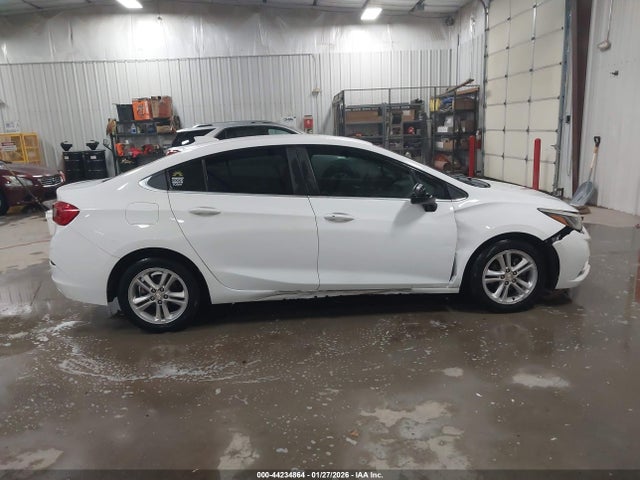 1G1BE5SM3J7193902 Chevrolet Cruze Lt Auto