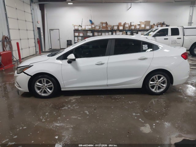 1G1BE5SM3J7193902 Chevrolet Cruze Lt Auto