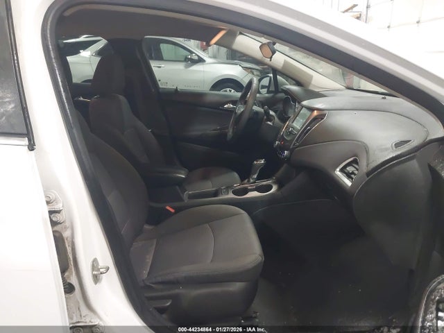 1G1BE5SM3J7193902 Chevrolet Cruze Lt Auto