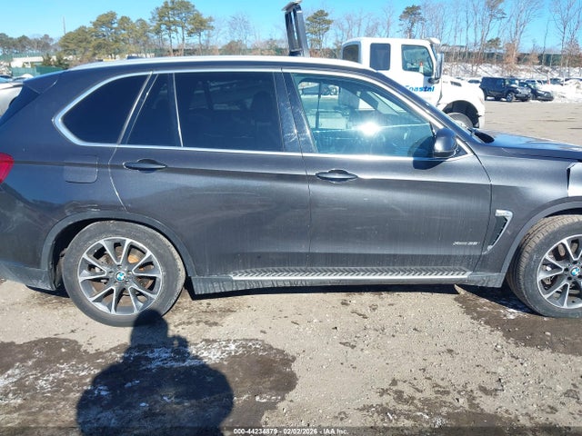 44234879 :رقم المزاد ، 5UXKR0C56G0S88346 vin ، 2016 Bmw X5 Xdrive35i مزاد بيع