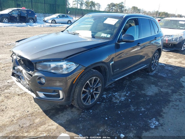 2016 BMW X5 5UXKR0C56G0S88346 Photo 1