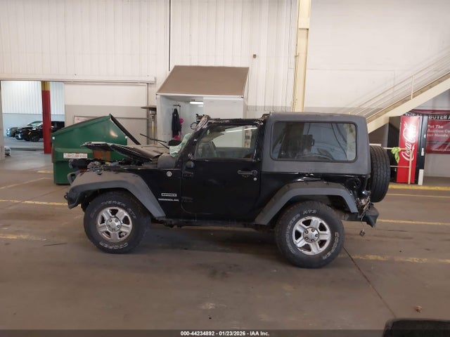 2010 Jeep Wrangler Sport მანქანა იყიდება აუქციონზე, vin: 1J4AA2D11AL136213, აუქციონის ნომერი: 44234892