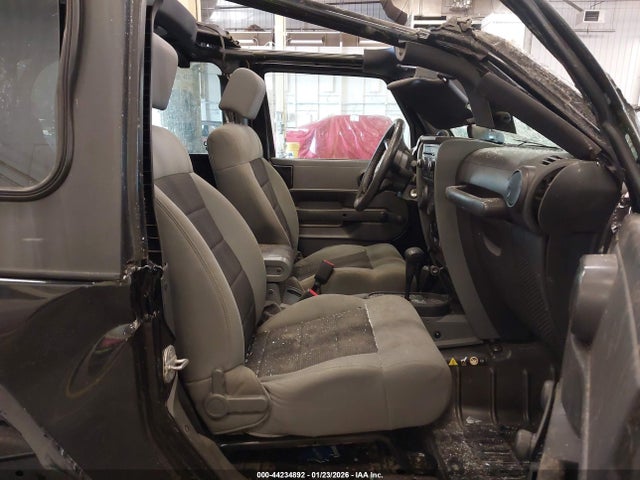 2010 Jeep Wrangler Sport მანქანა იყიდება აუქციონზე, vin: 1J4AA2D11AL136213, აუქციონის ნომერი: 44234892