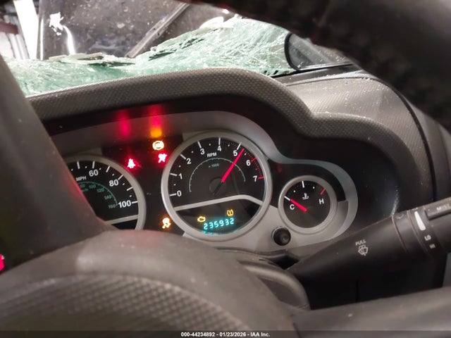 2010 Jeep Wrangler Sport მანქანა იყიდება აუქციონზე, vin: 1J4AA2D11AL136213, აუქციონის ნომერი: 44234892