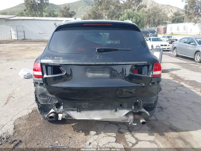 WDC0G4JB6JV035448 Mercedes-Benz GLC 300