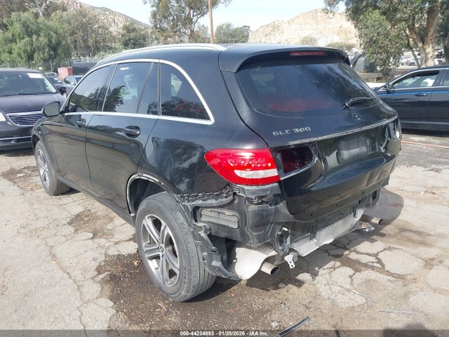 WDC0G4JB6JV035448 Mercedes-Benz GLC 300