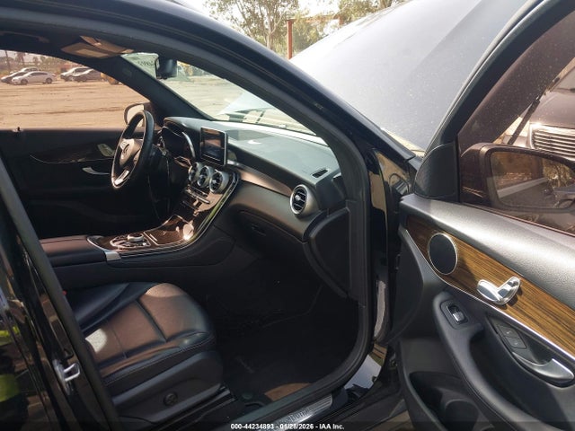 WDC0G4JB6JV035448 Mercedes-Benz GLC 300