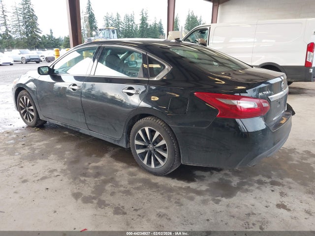 1N4AL3AP2JC105377 Nissan Altima 2.5 Sv