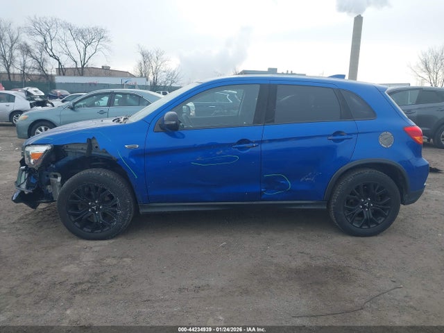 JA4AP3AU7JU009432 Mitsubishi Outlander Sport 2.0 Le