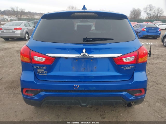 JA4AP3AU7JU009432 Mitsubishi Outlander Sport 2.0 Le
