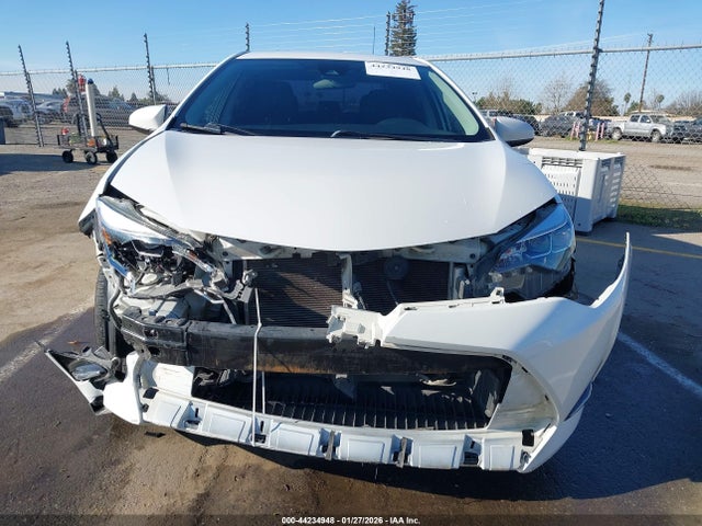 Toyota Corolla Xle 2018 5YFBURHEXJP758176 Image 13