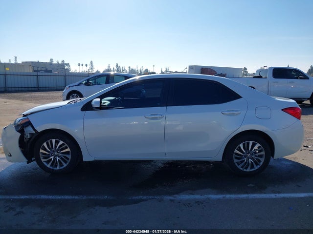 Toyota Corolla Xle 2018 5YFBURHEXJP758176 Image 15