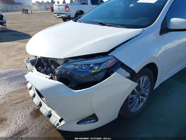 Toyota Corolla Xle 2018 5YFBURHEXJP758176 Image 18