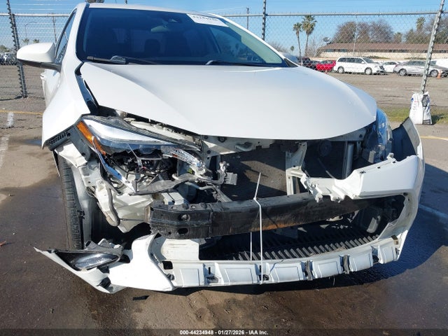 Toyota Corolla Xle 2018 5YFBURHEXJP758176 Image 6