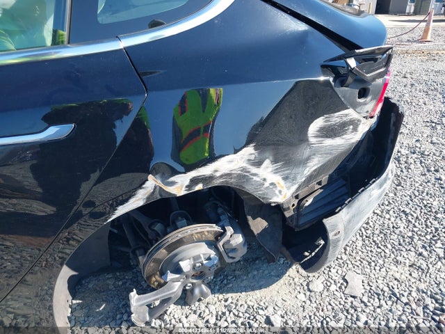 2019 TESLA MODEL 3 5YJ3E1EB4KF364652 Photo 5