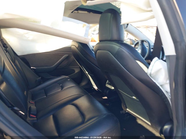 2019 TESLA MODEL 3 5YJ3E1EB4KF364652 Photo 7