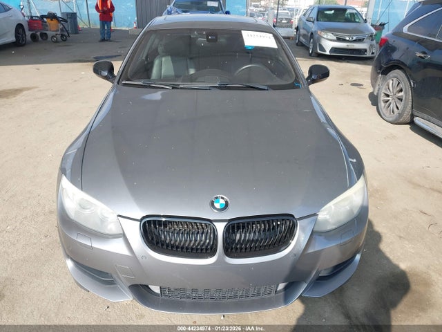2011 Bmw 335is მანქანა იყიდება აუქციონზე, vin: WBAKG1C52BE618134, აუქციონის ნომერი: 44234974