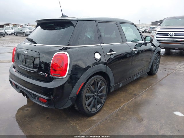 2016 MINI HARDTOP WMWXU3C56G2D28730 Photo 3