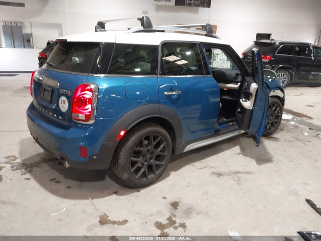 2020 MINI COUNTRYMAN WMZYW7C03L3L34032 Photo 3
