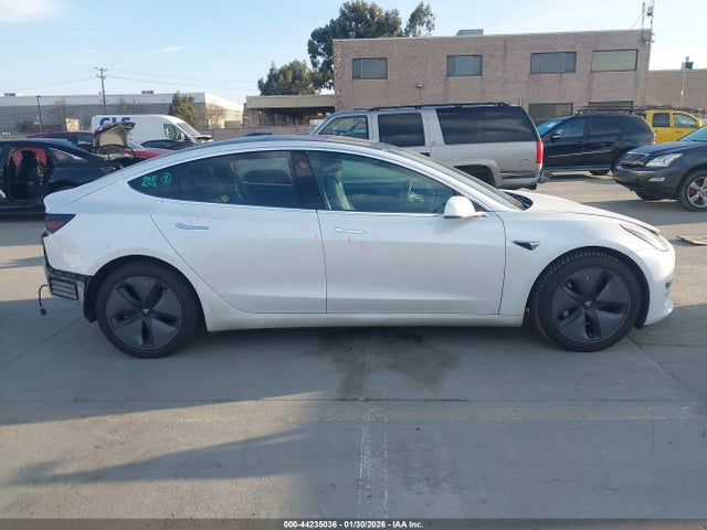 Tesla Model 3 Long Range/mid Range/standard Range/standard Range Plus 2019 5YJ3E1EA5KF313992 Image 14