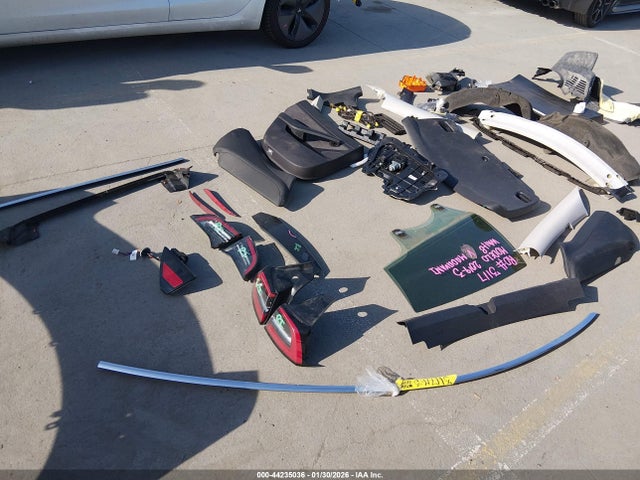 Tesla Model 3 Long Range/mid Range/standard Range/standard Range Plus 2019 5YJ3E1EA5KF313992 Image 21