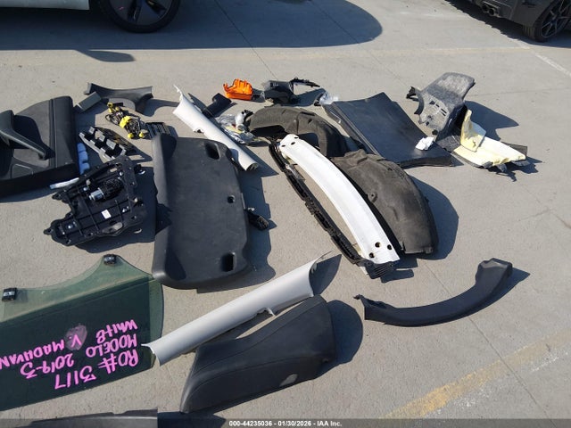 Tesla Model 3 Long Range/mid Range/standard Range/standard Range Plus 2019 5YJ3E1EA5KF313992 Image 22