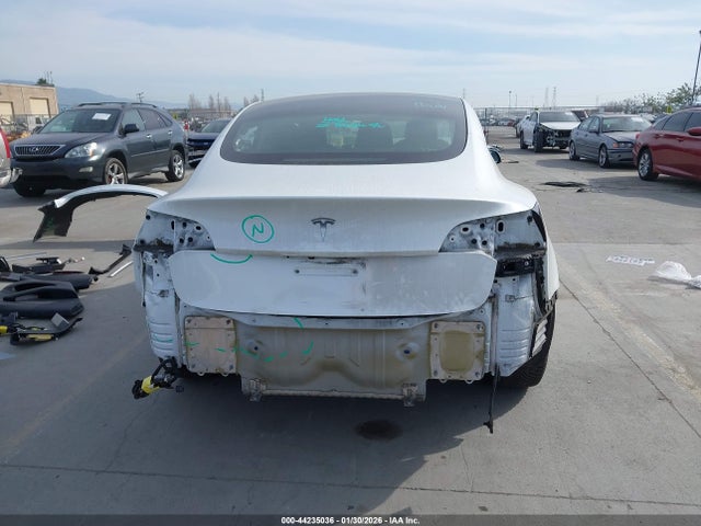 2019 TESLA MODEL 3 5YJ3E1EA5KF313992 Photo 5