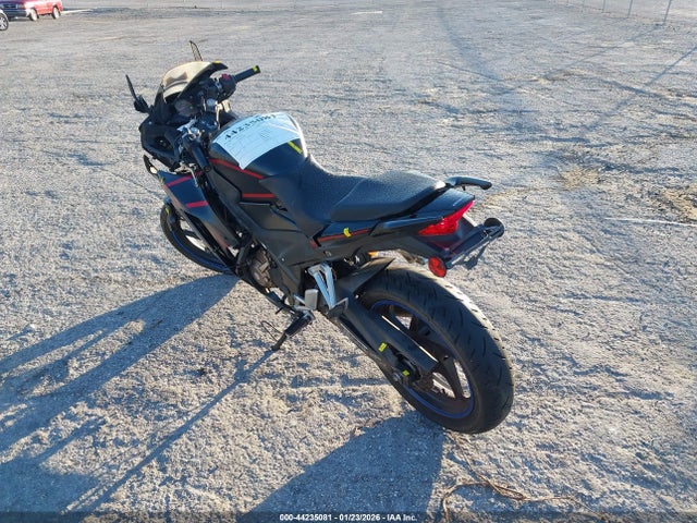 MLHNC5104J5400900 Honda Cbr300 R