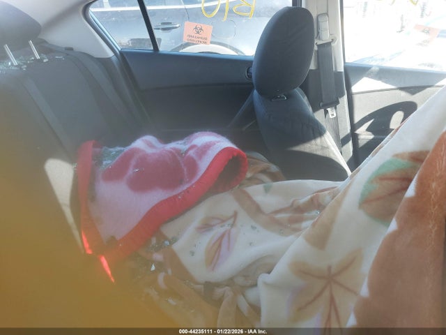 2011 MAZDA MAZDA3 JM1BL1UG8B1467869 Photo 7